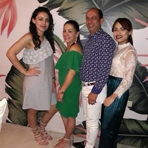 Meet your Posher, Antonia